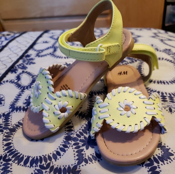 H&M Other - Lime Green Girls Sandals